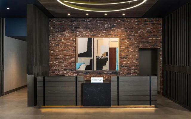 Hotel Avail Rogers, Tapestry Collection By Hilton