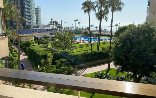 Urb Playamar 1 Torremolinos 1st line Beach