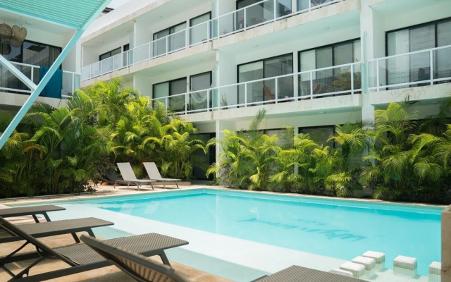 Stylish Fully-equipped Condo City-centered w Great Terrace Grill Pool