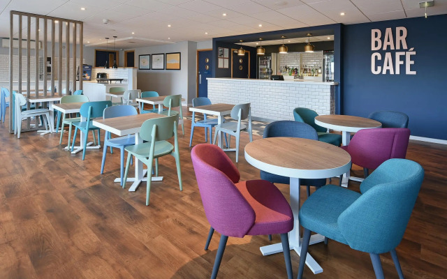 Travelodge London Raynes Park