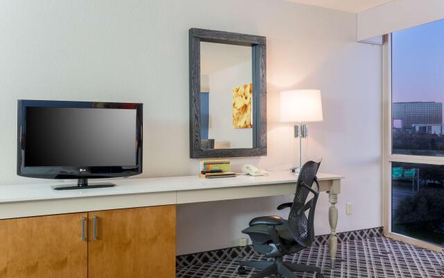 Hilton Garden Inn Dallas/Market Center