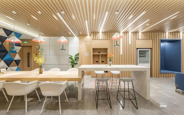 Holiday Inn Express Shanghai Expo Centre by IHG