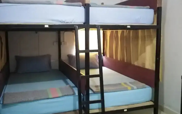 OYO Rose Hostel