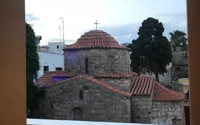 Saint Artemios Hotel and Oriental Suites