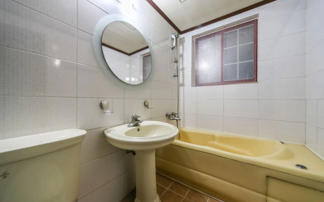 Changwon Masan Hapseongdong Hotel 4U
