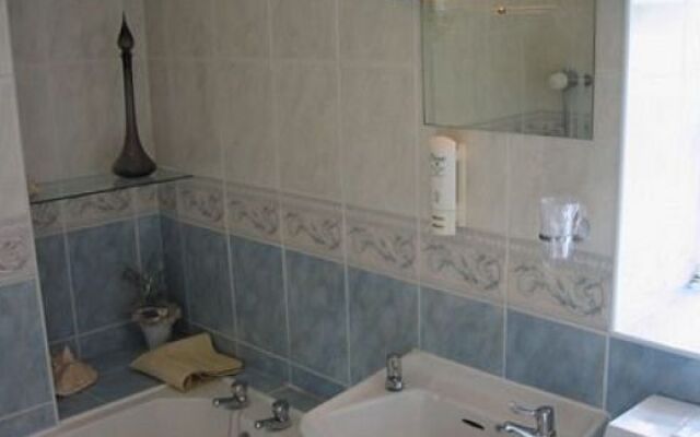 The Shaw Country Hotel