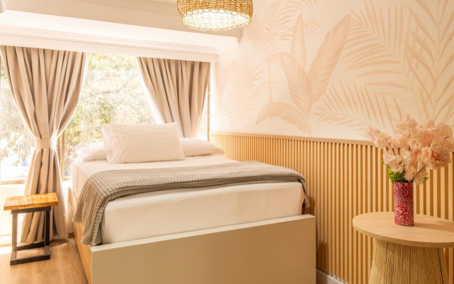 Casana Rosa Hotel