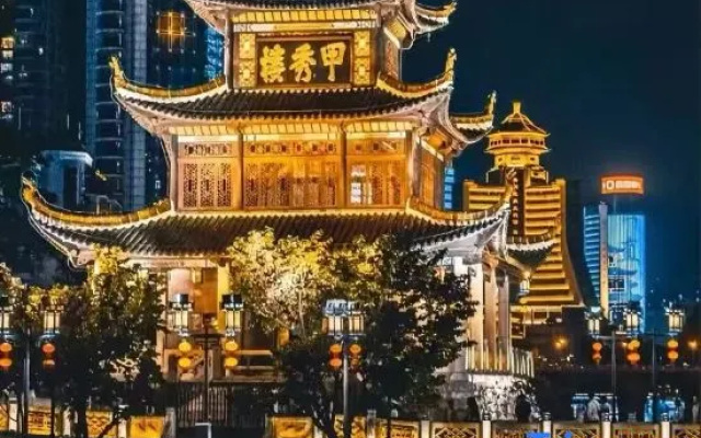 Bairui Light Luxury Hotel (Guiyang Taiping Road Network Honglu Spray Pool Subway Station Branch) – Exterior – Guiyang