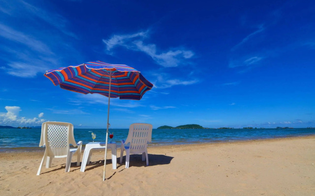 Starlight Beach Resort Chumphon