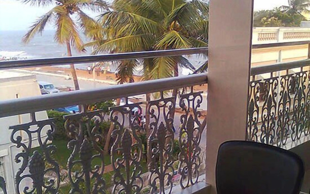 Lotus Bay View Hotel