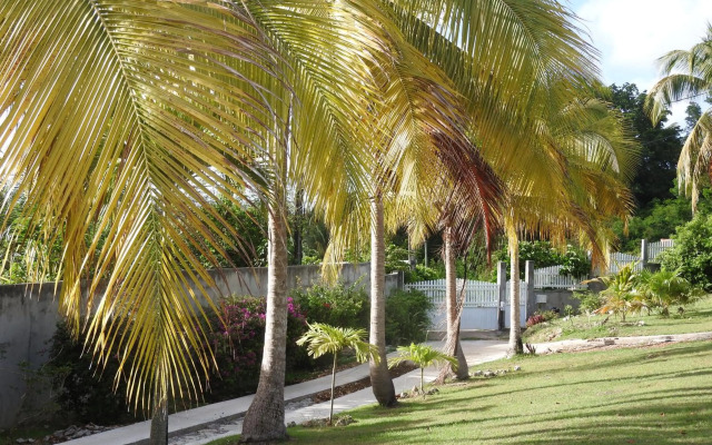 Kreyol Eden Cottage