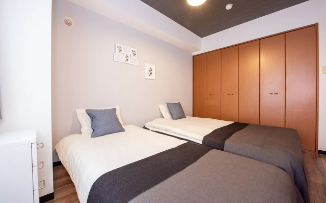 Sun court Minami 4-jo 303