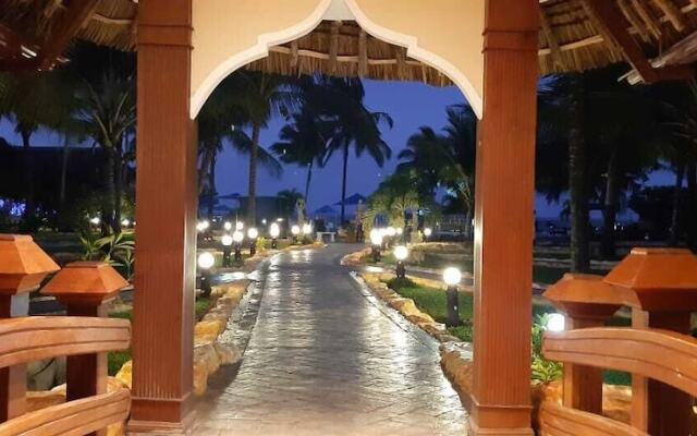 Salama Bling Beach Resort