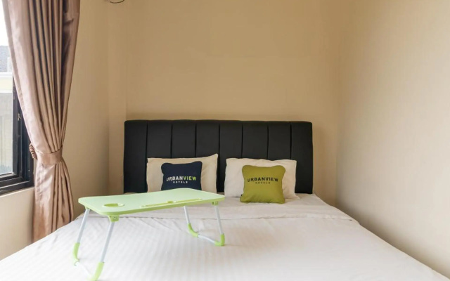 Hotel O near Universitas Widya Dharma formerly Nugraha Residence – Guest Rooms – Palembang