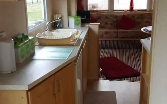 T & J's Caravan - 251 Happy Day's