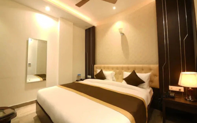 V Grand Bareilly by Goroomgo