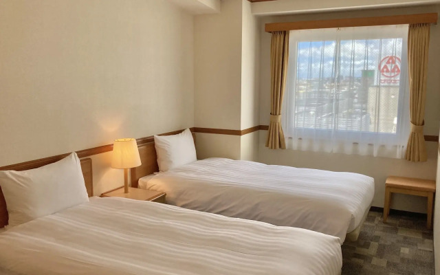 Toyoko Inn Okinawa Naha Shintoshin Omoromachi