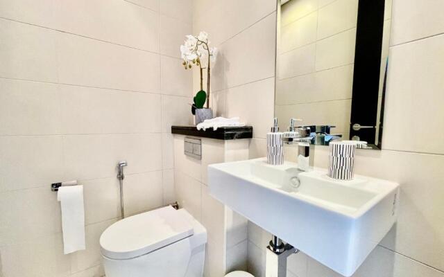 Stunning Marina View with Balcony - Airbetter