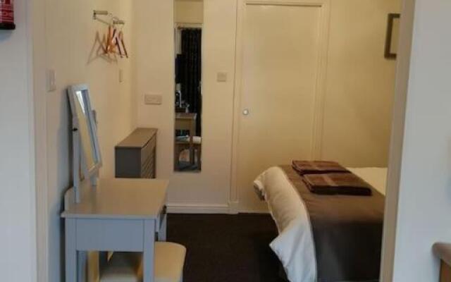 Avalon Studio. Comfy well equipped cosy studio.