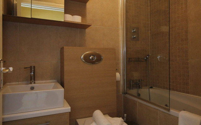 Gresham House Self Catering Apartment