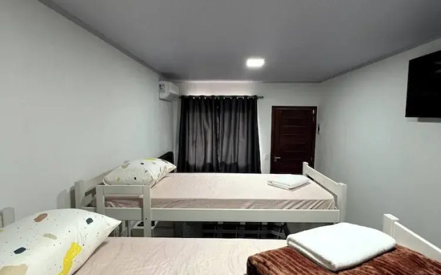 Suite Suzena 700m Beto Carrero e Praias