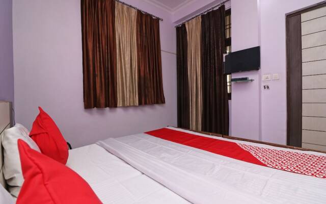 OYO 33431 Hotel Ekta Residency