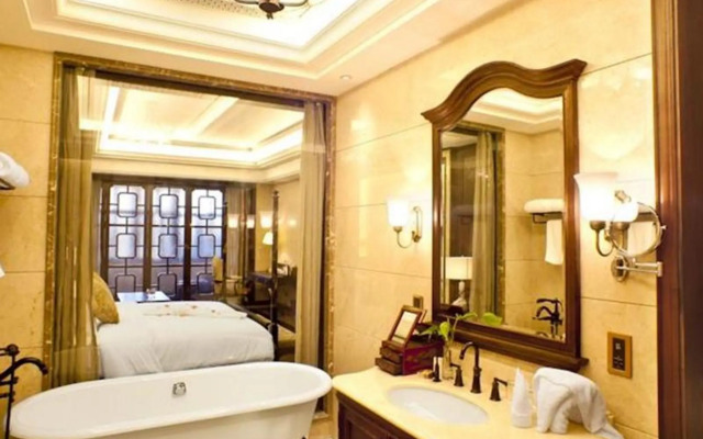 Dockside Boutique Hotel