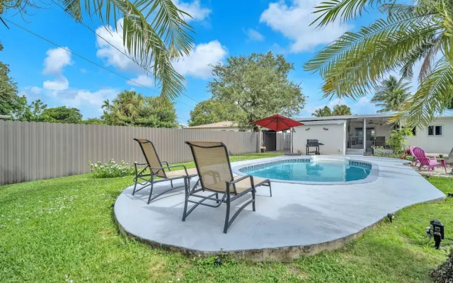 Entire House - Paradise in Dania Beach