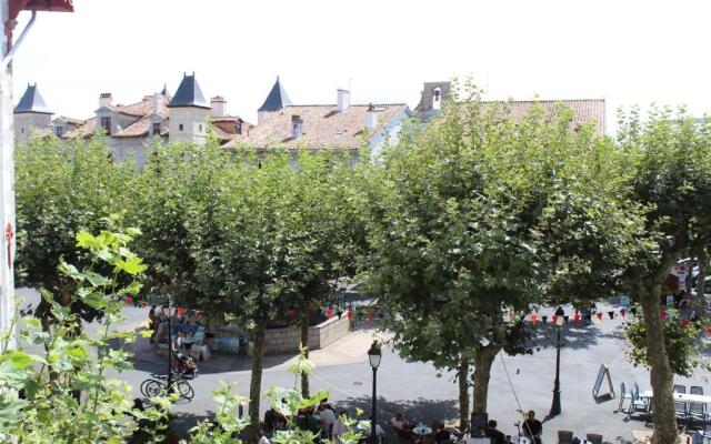 Place Louis Xiv 2 Hyper Centre