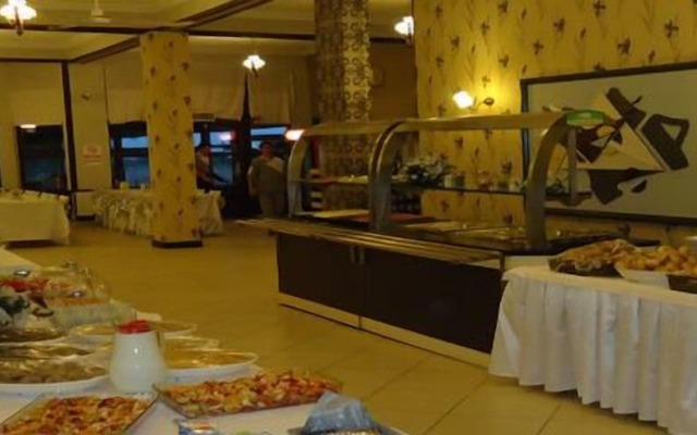 Kum Hotel