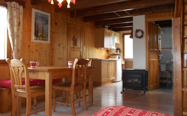 Cozy Chalet in Notre-Dame-de-Bellecombe with Garden