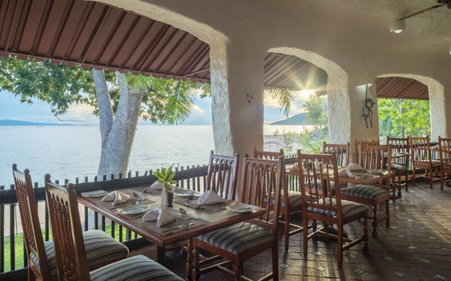 Caribbea Bay Resort