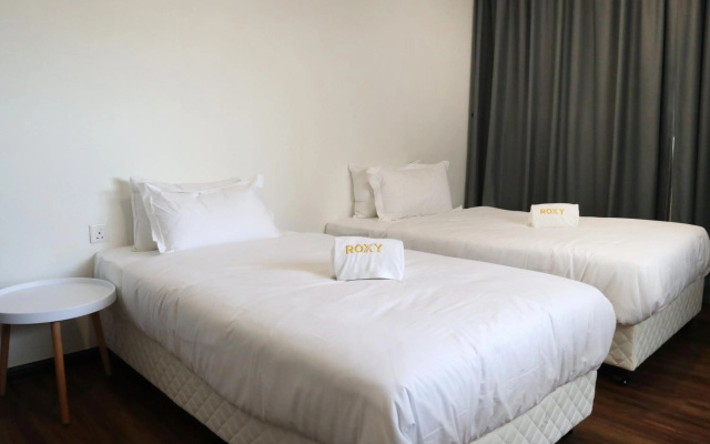 Roxy Sematan Villa & Townhouse – Guest Rooms – Lundu