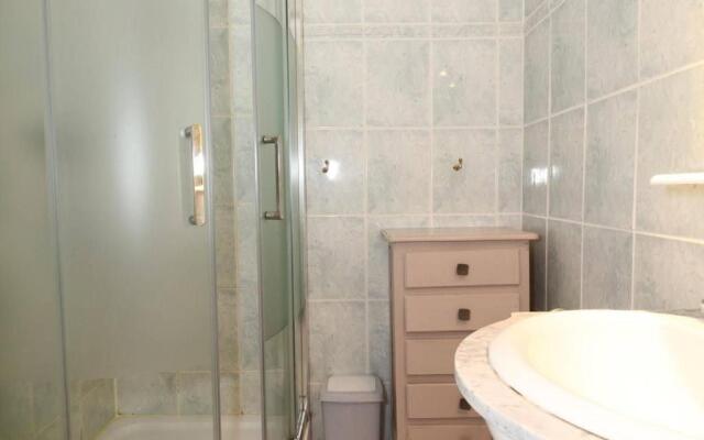 Appartement Balaruc-les-Bains, 1 pièce, 2 personnes - FR-1-553-10