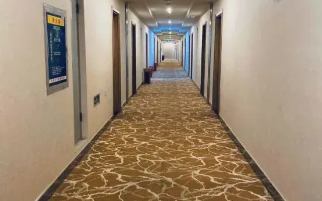 Lin Luo Hotel (Shijiazhuang Time Street)