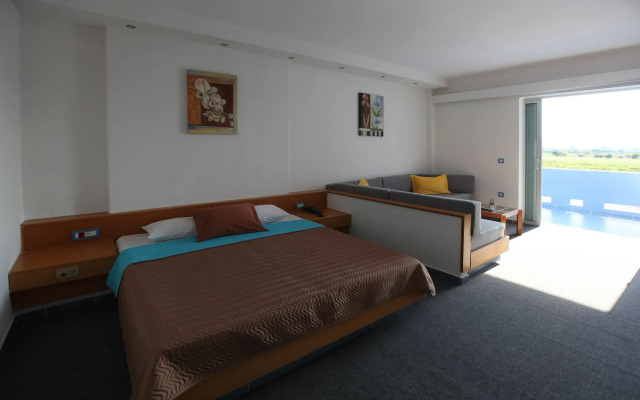 Iria Mare Hotel