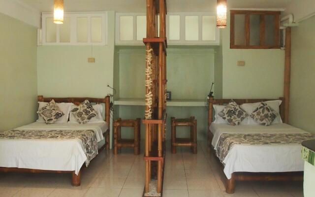 Summer Place Apartments Puerto Galera