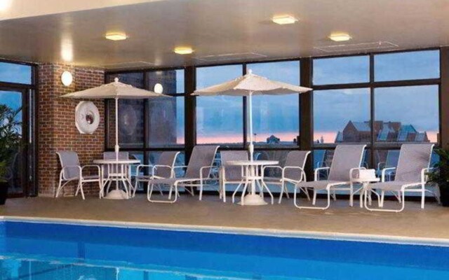Courtyard by Marriott Boston-Cambridge