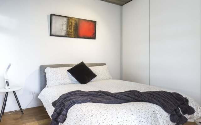 New 1 Bedroom Apt in the Heart of Surry Hills
