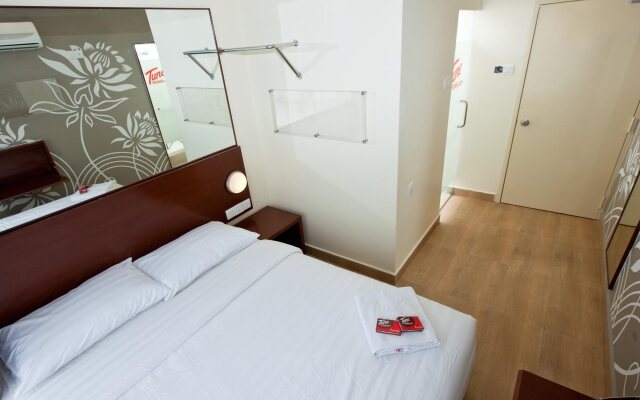 Tropical Hotel at Kota Damansara PJ