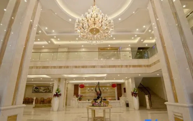 Yangjiang Yintai Hotel (Baili Plaza Branch)