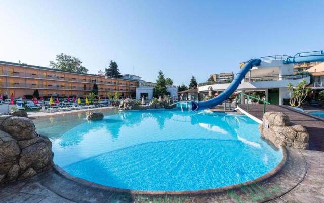 Trakia Plaza Apartments