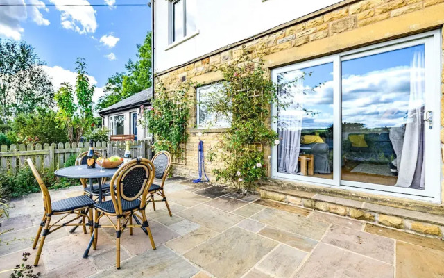2 Orchard Leigh