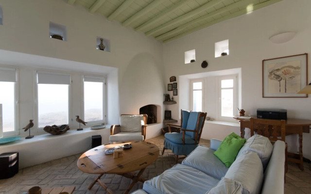 Villa Cycladic Breeze Tranquil & Private