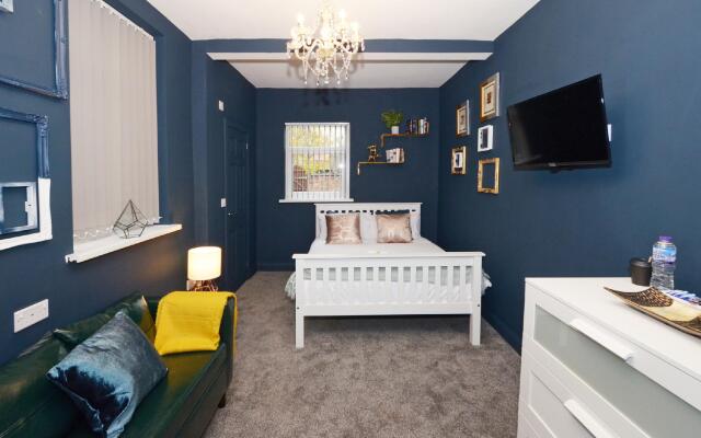 Townhouse Plus @ 301 West Street Crewe