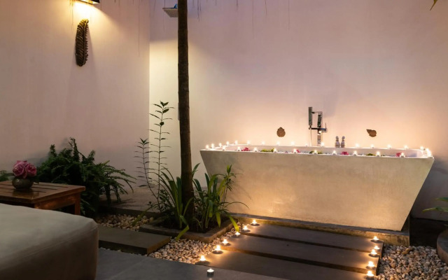 Lynnaya Urban River Resort