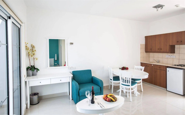 Polycarpia Hotel