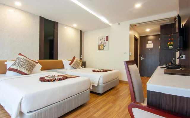 Golden Jomtien Beach Hotel