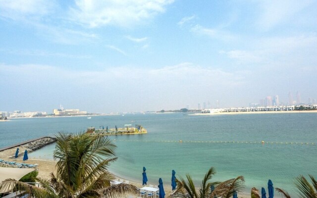 Luxurious Apt In The Palms Sea View Bnbmehomes