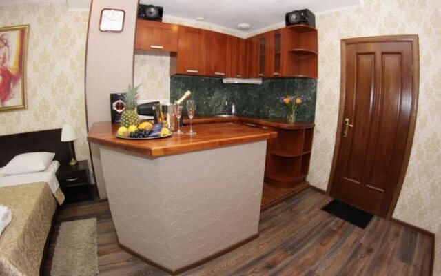 Отель Афина